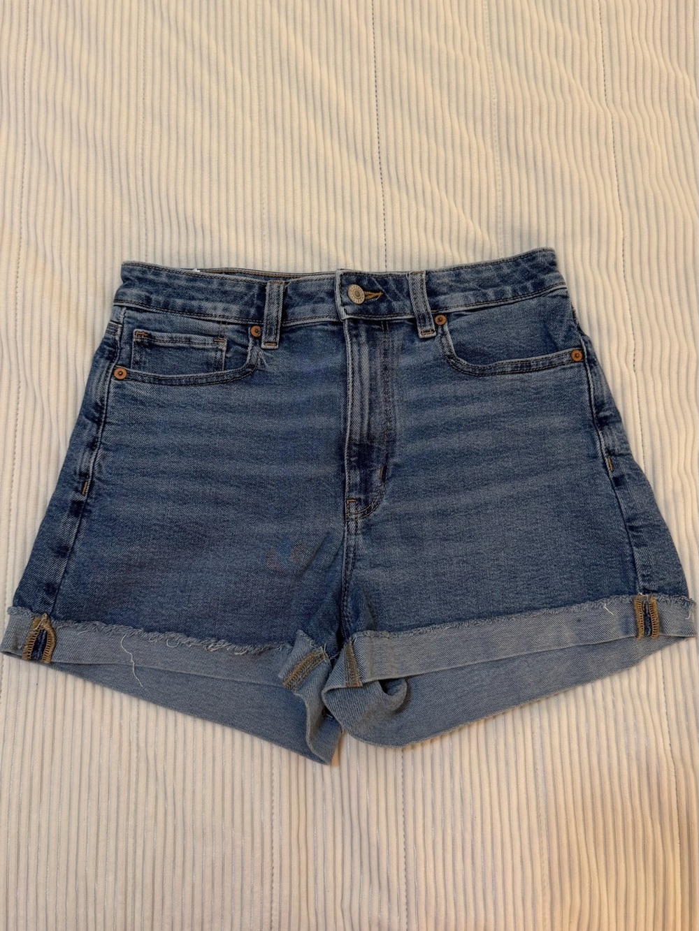 American Eagle Mom Short